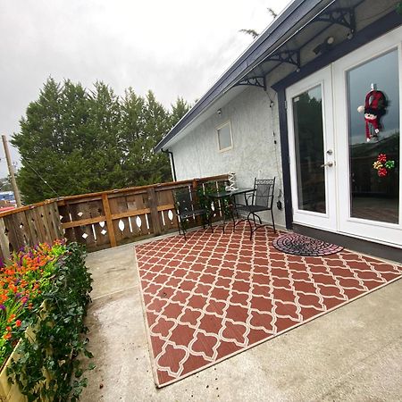 Hudson Homes Bnb Saanich Bagian luar foto