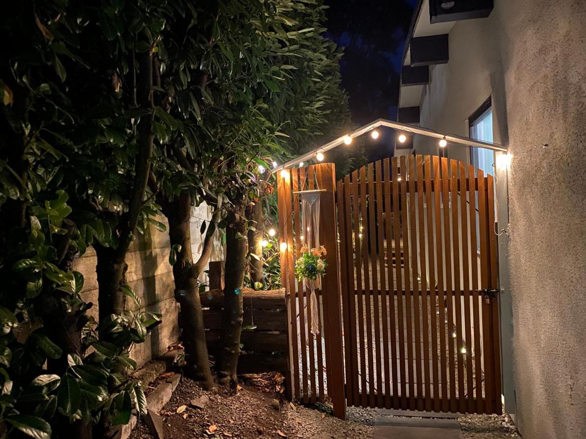 Hudson Homes Bnb Saanich Bagian luar foto